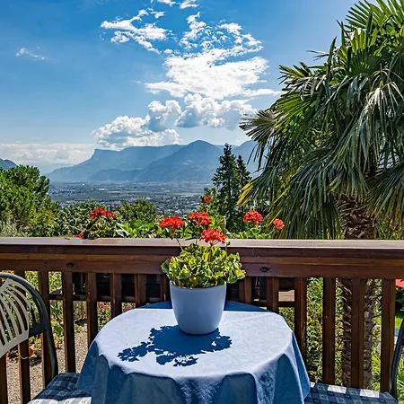 Ladurner Apartment Dorf Tirol